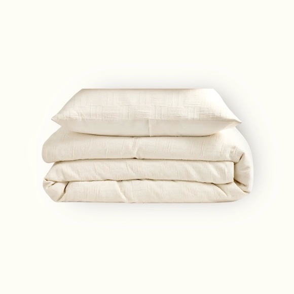 Quince Other - NWT Quince Checkered Matelasse Twin Duvet Cover Set in Undyed